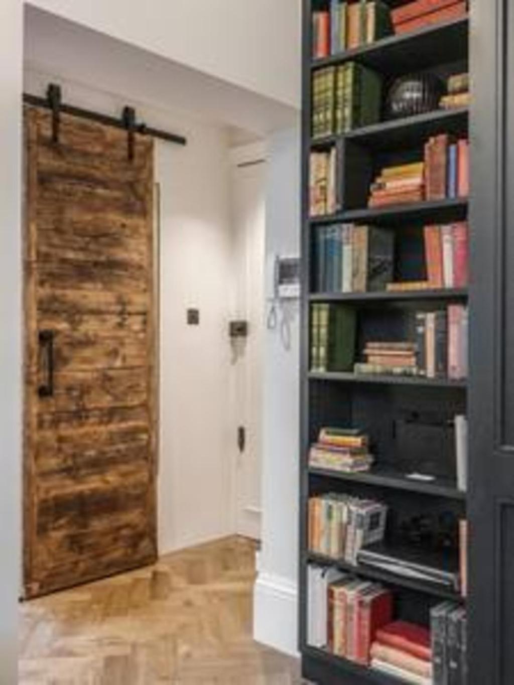 Modern Spacious In Chelsea By Kings Road