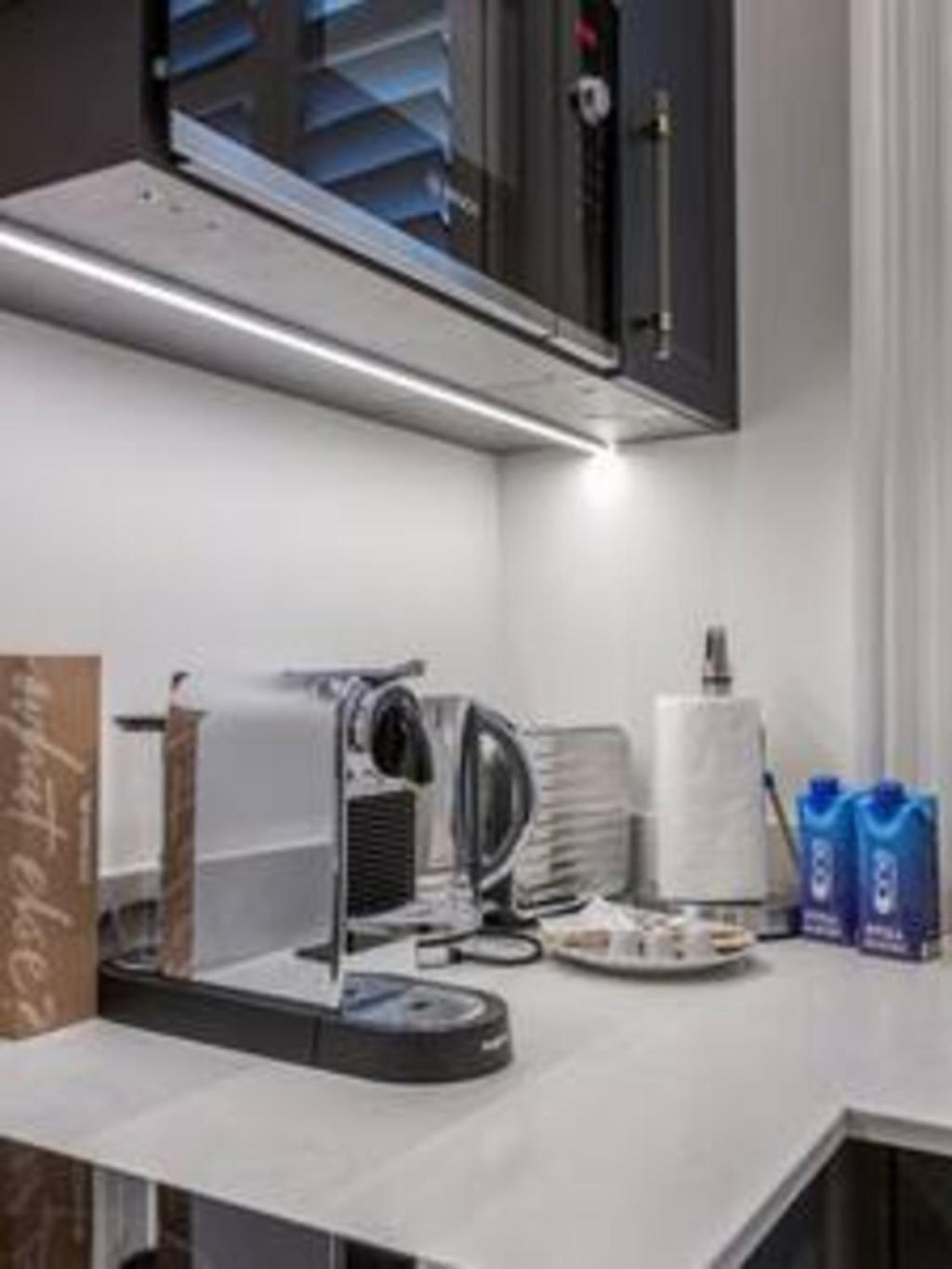 Modern Spacious In Chelsea By Kings Road *