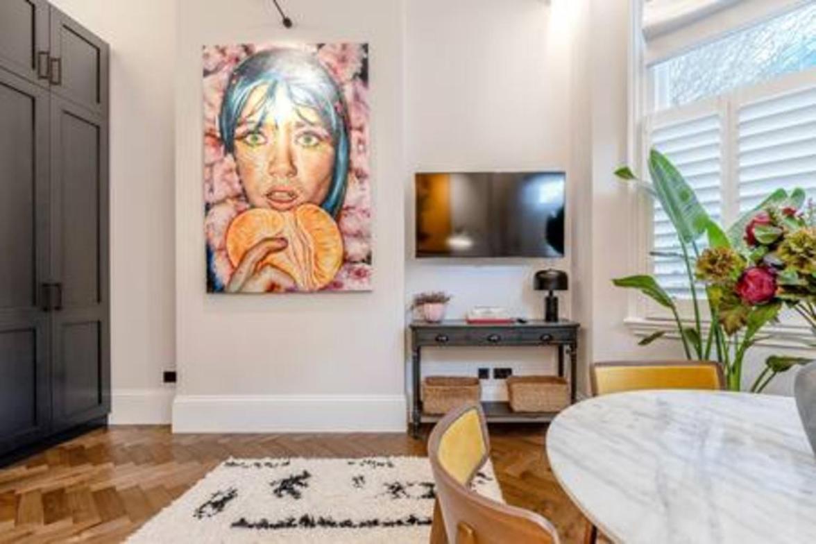 Modern Spacious In Chelsea By Kings Road * Londra